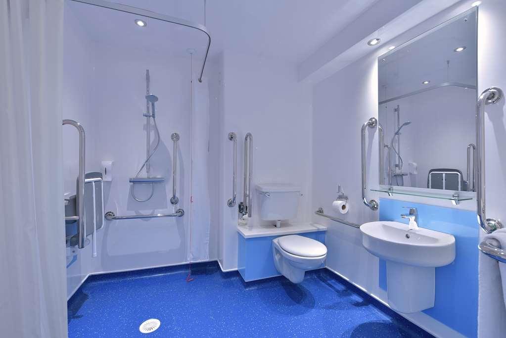 Travelodge London Wimbledon Morden Morden  客房 照片