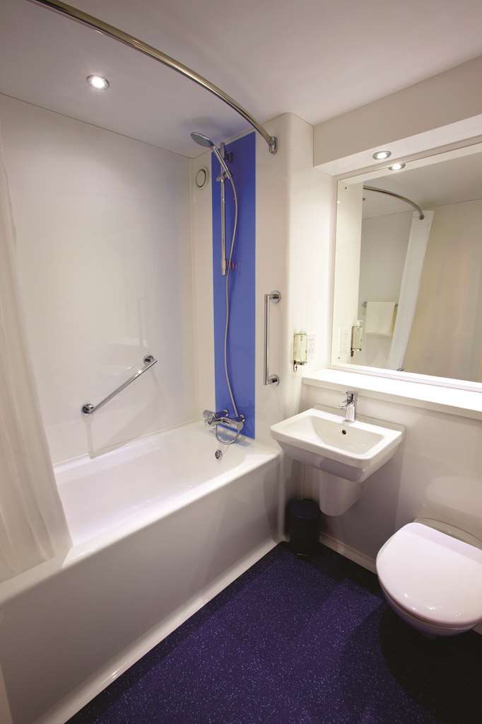 Travelodge London Wimbledon Morden Morden  客房 照片